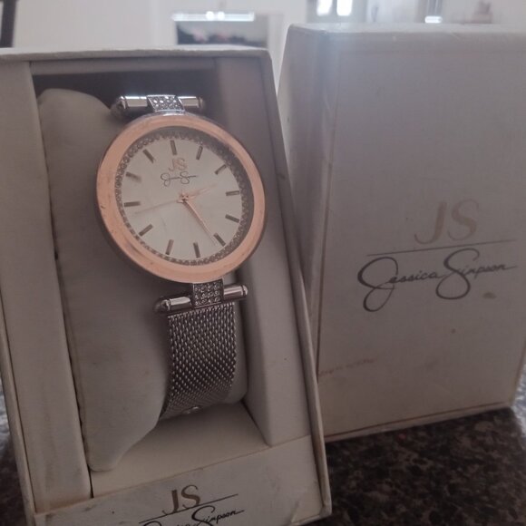 Jessica Simpson Silver & Rose Tone Crystal Accent Mesh Ladies Watch - Picture 1 of 3